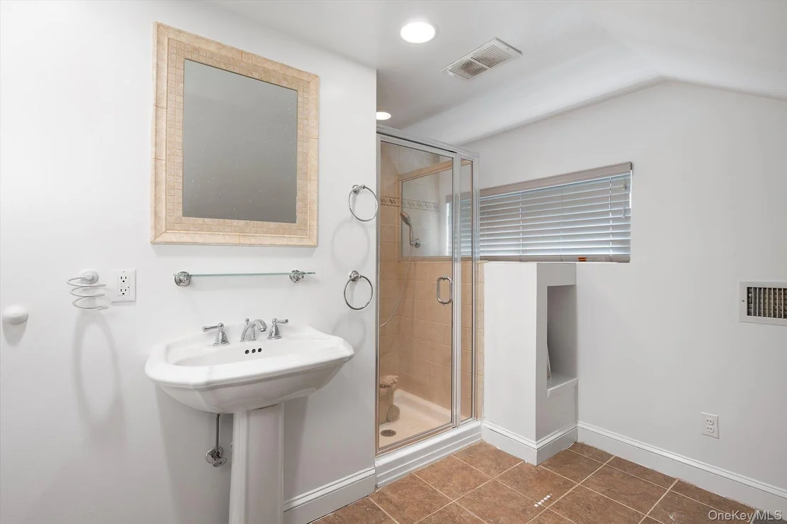 Photo of 7 Elliot Road