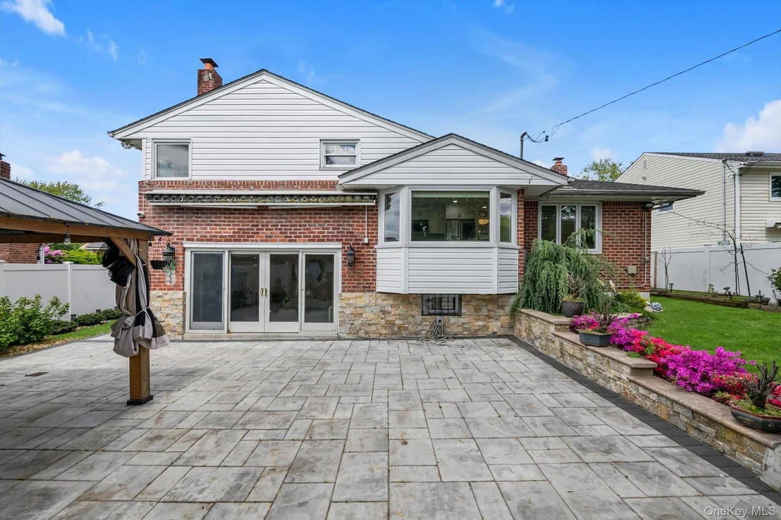 Photo of 98 Belmont Circle