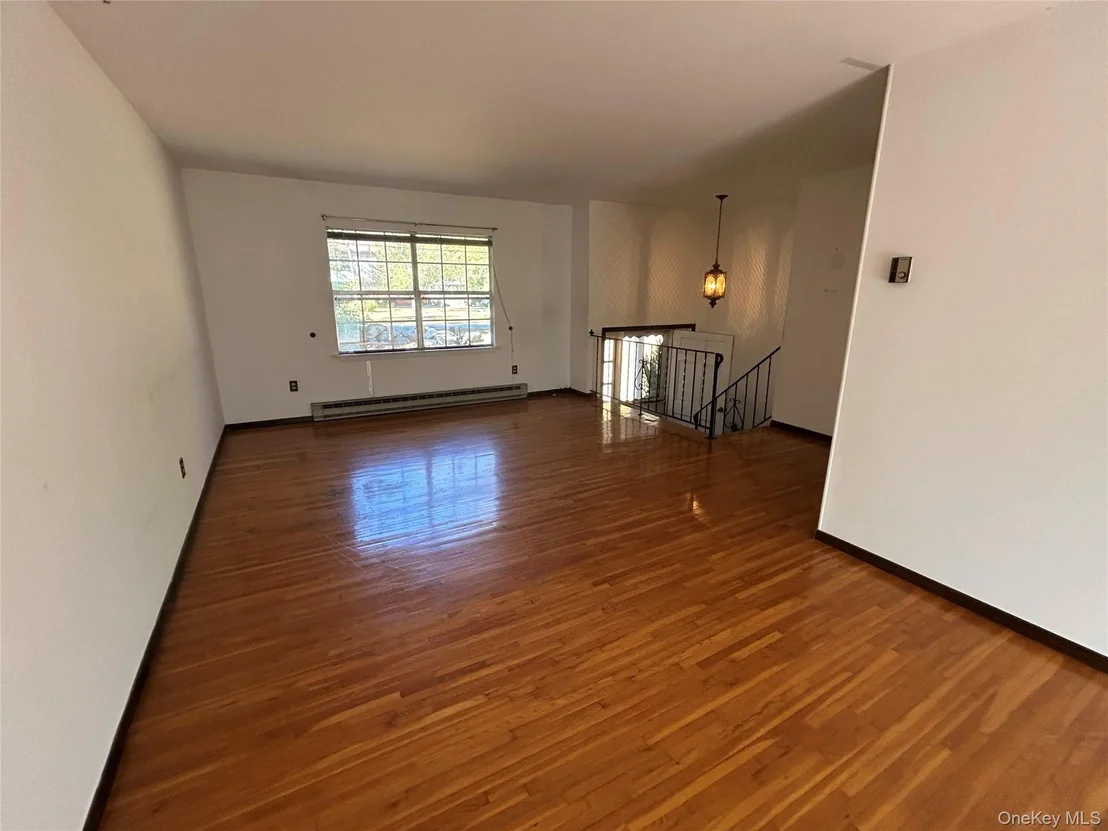 Photo of 8 Center Road