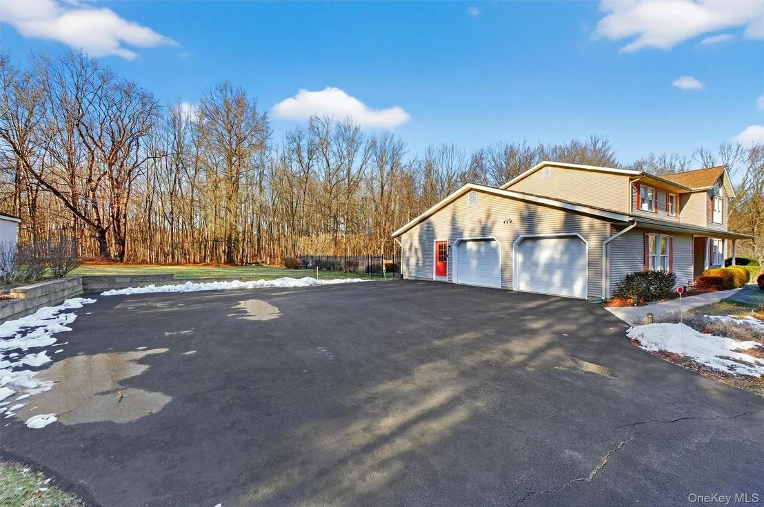 Photo of 29 Deer Brook Drive