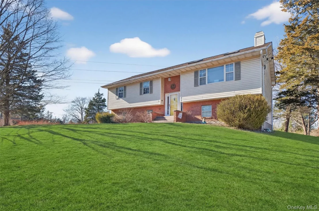 Photo of 13 Timberline Drive