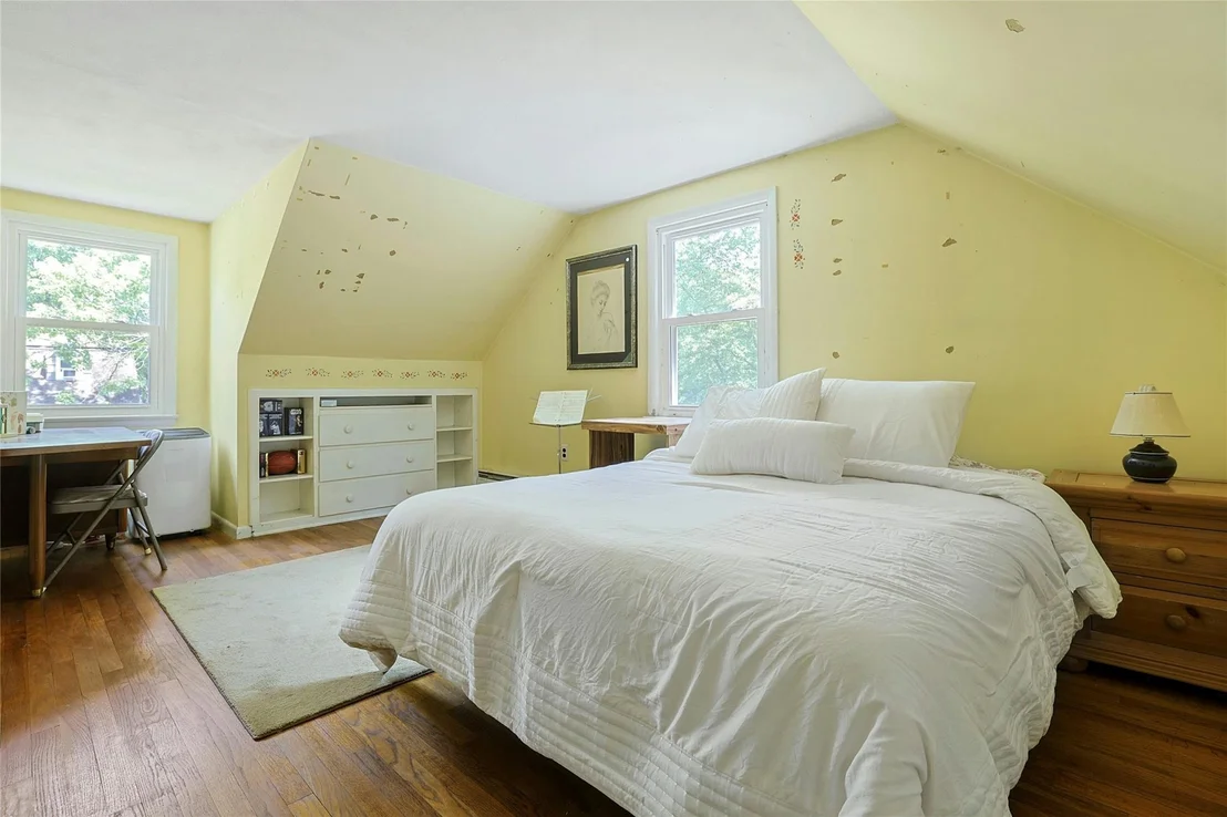 Photo of 2 Andrew Drive