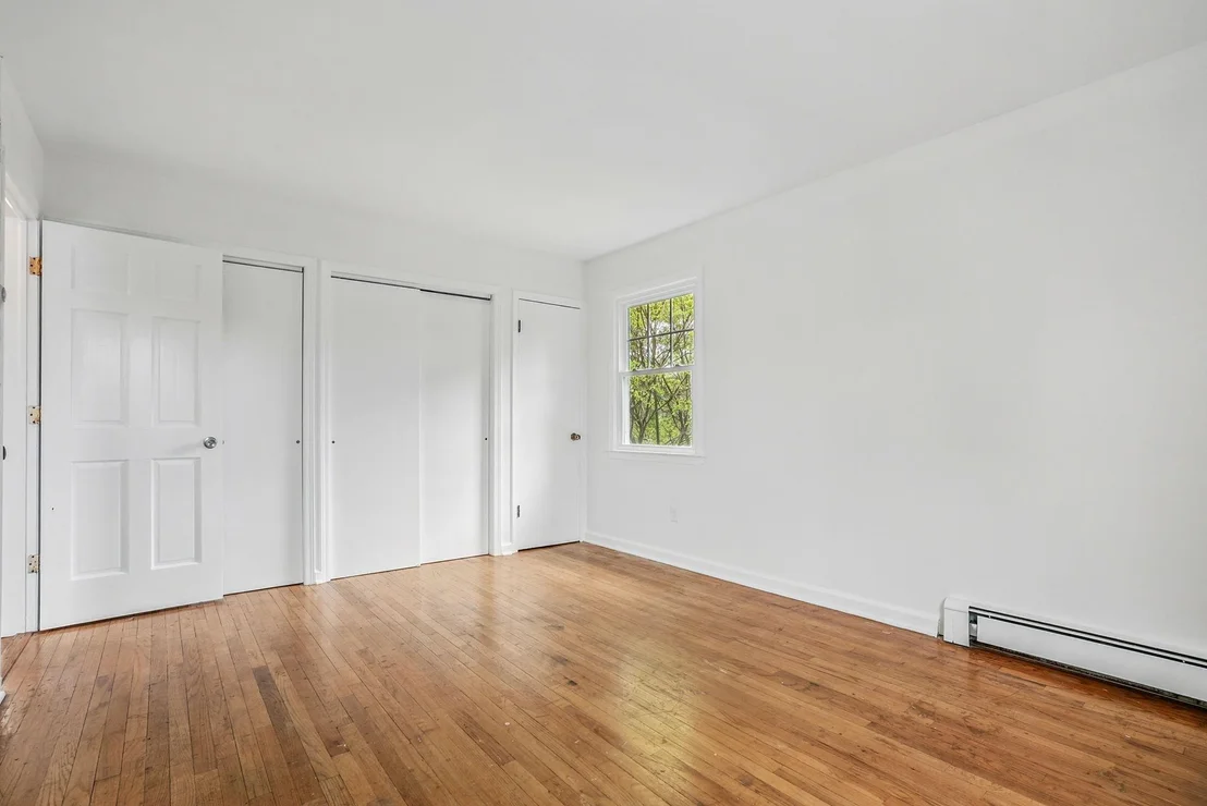 Photo of 13 Pine Street