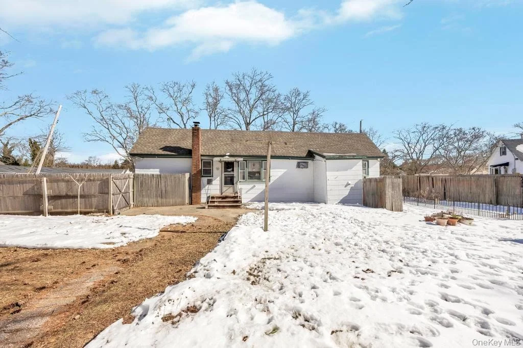 Photo of 114 Monroe Drive