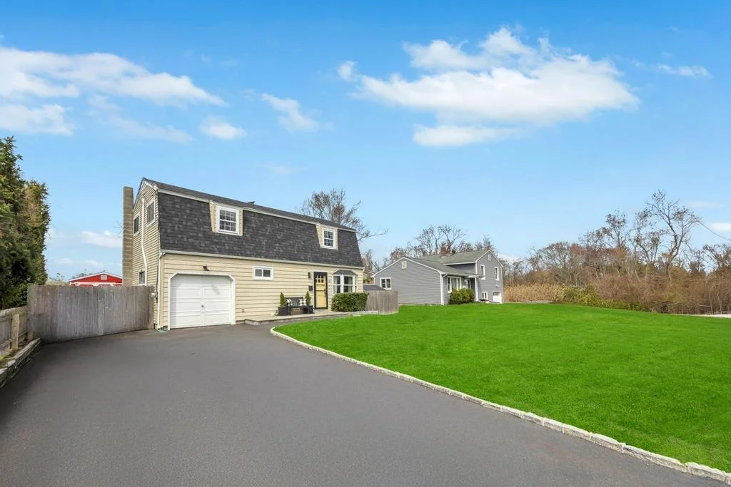 Photo of 52 Thorburn Avenue