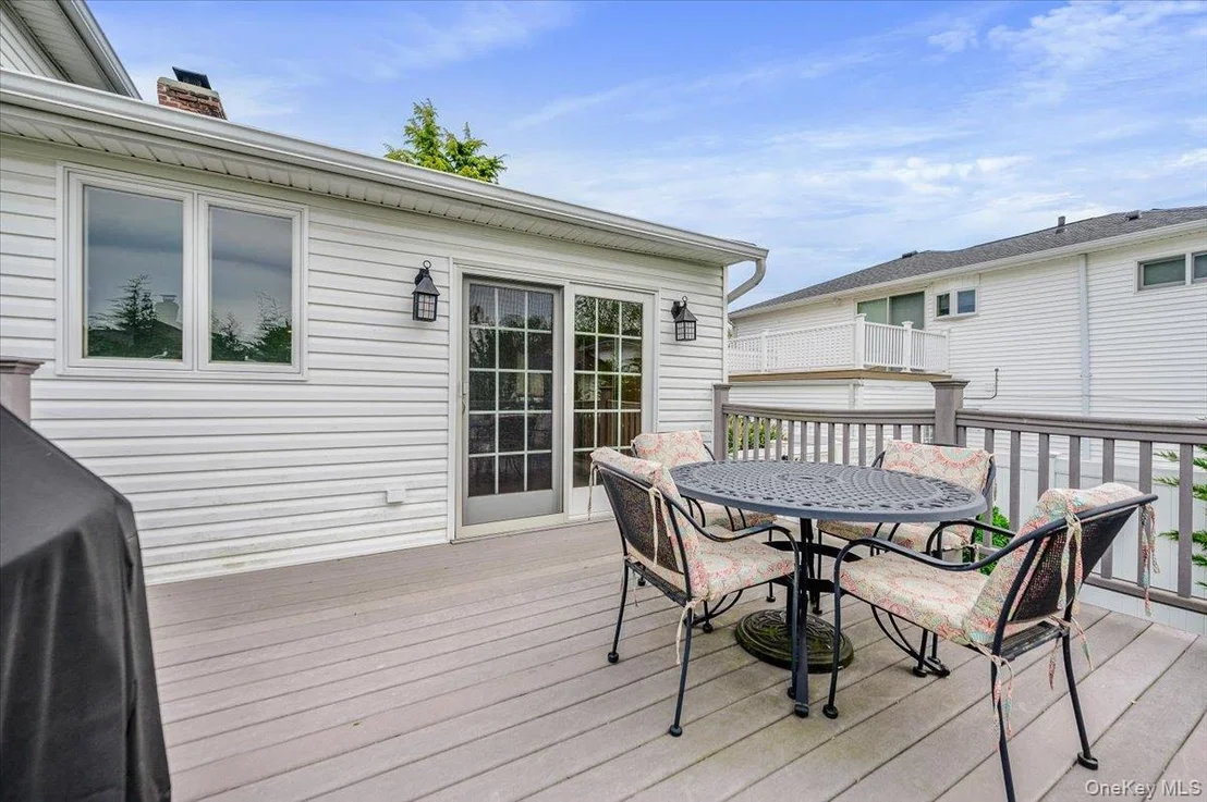 Photo of 2119 Oliver Way