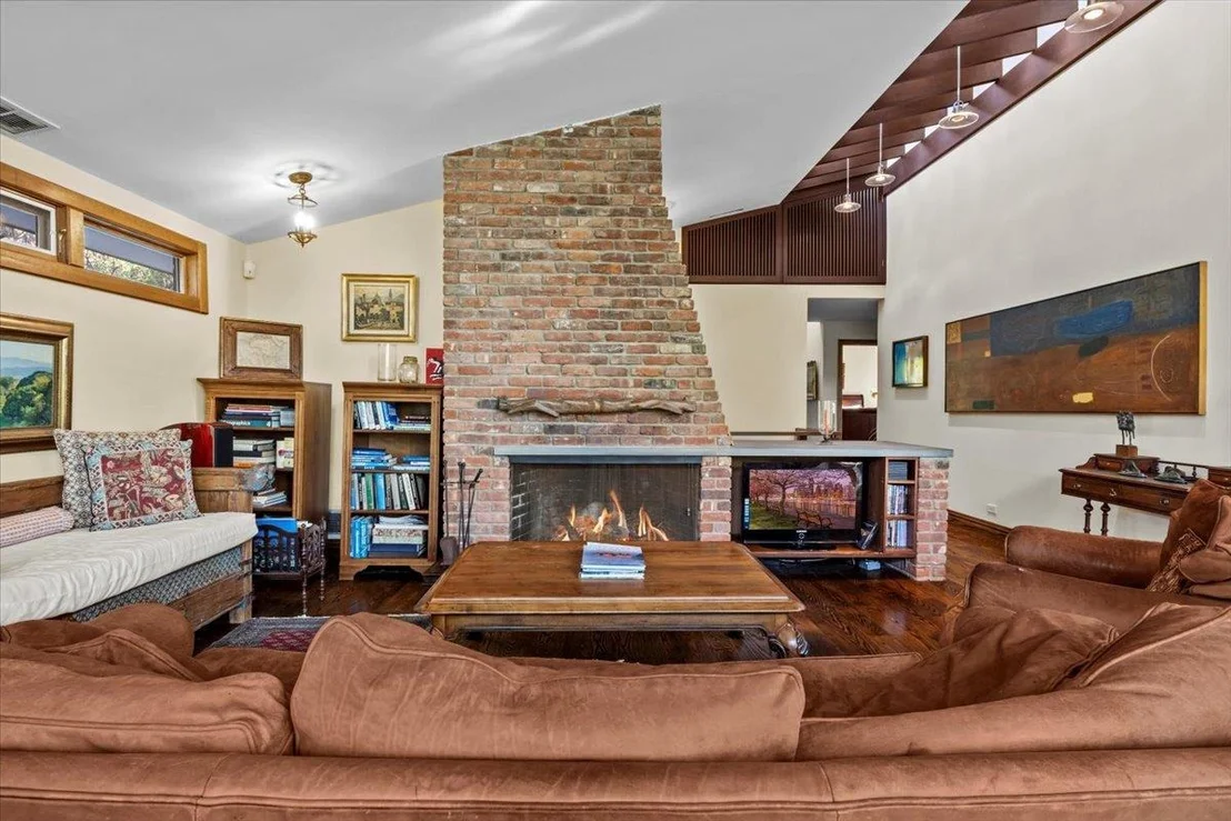 Photo of 714 Ladd Road