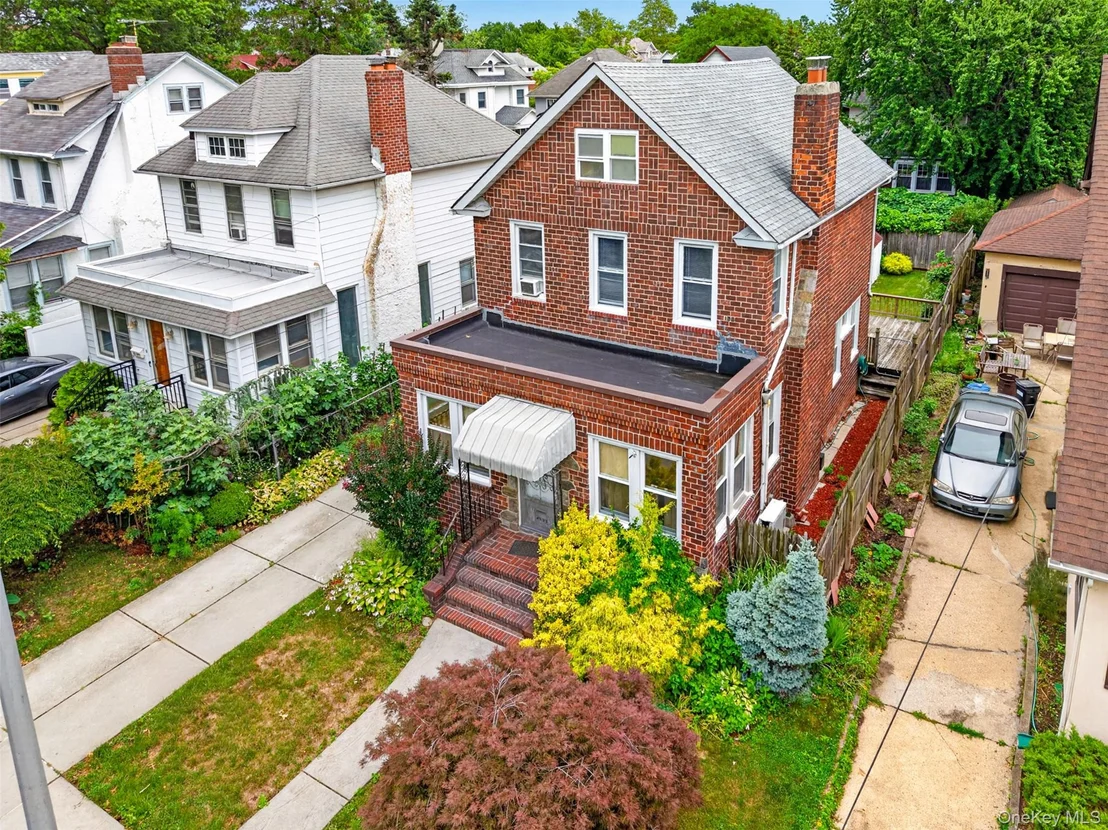 Photo of 43-23 167th Street