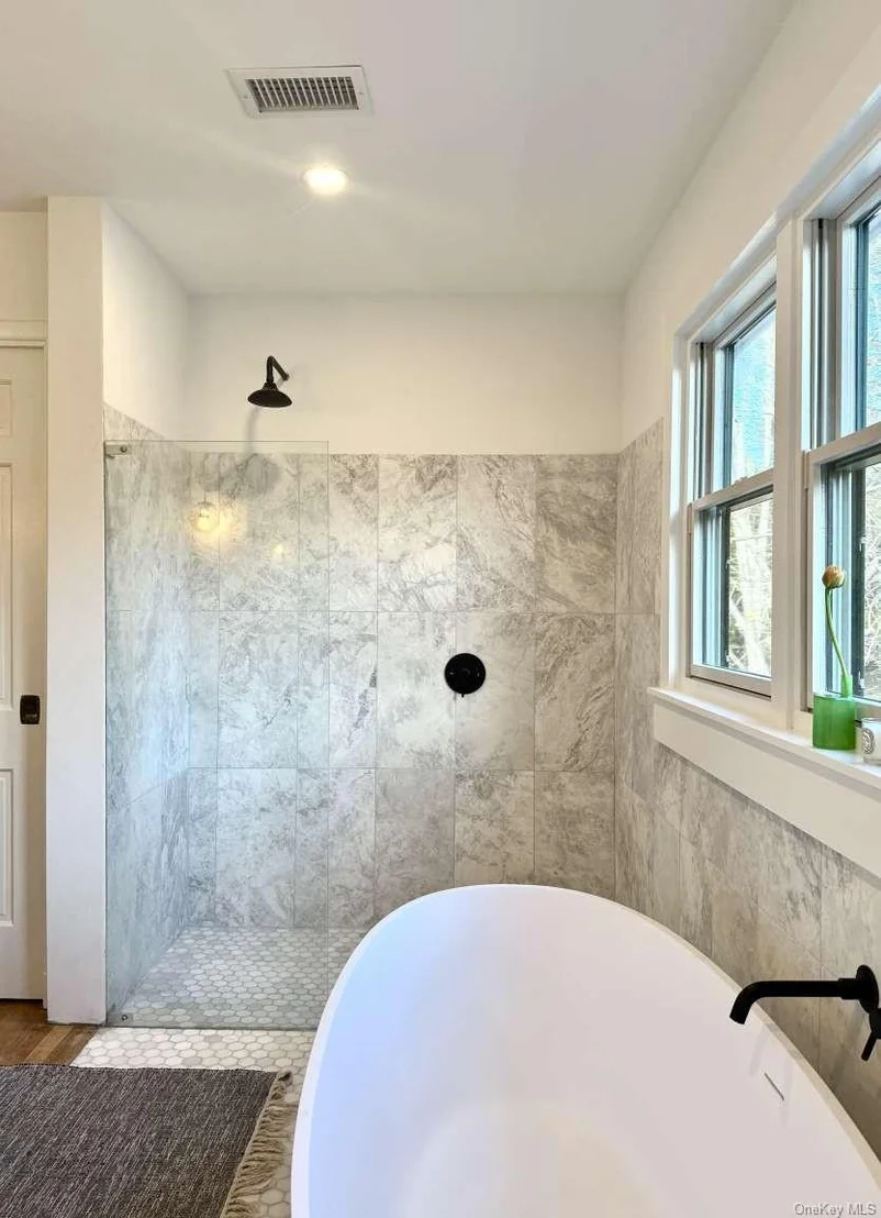 Photo of 35 Mott Lane