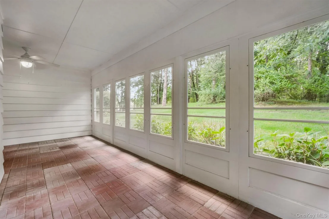 Photo of 10 Oak Bend Road