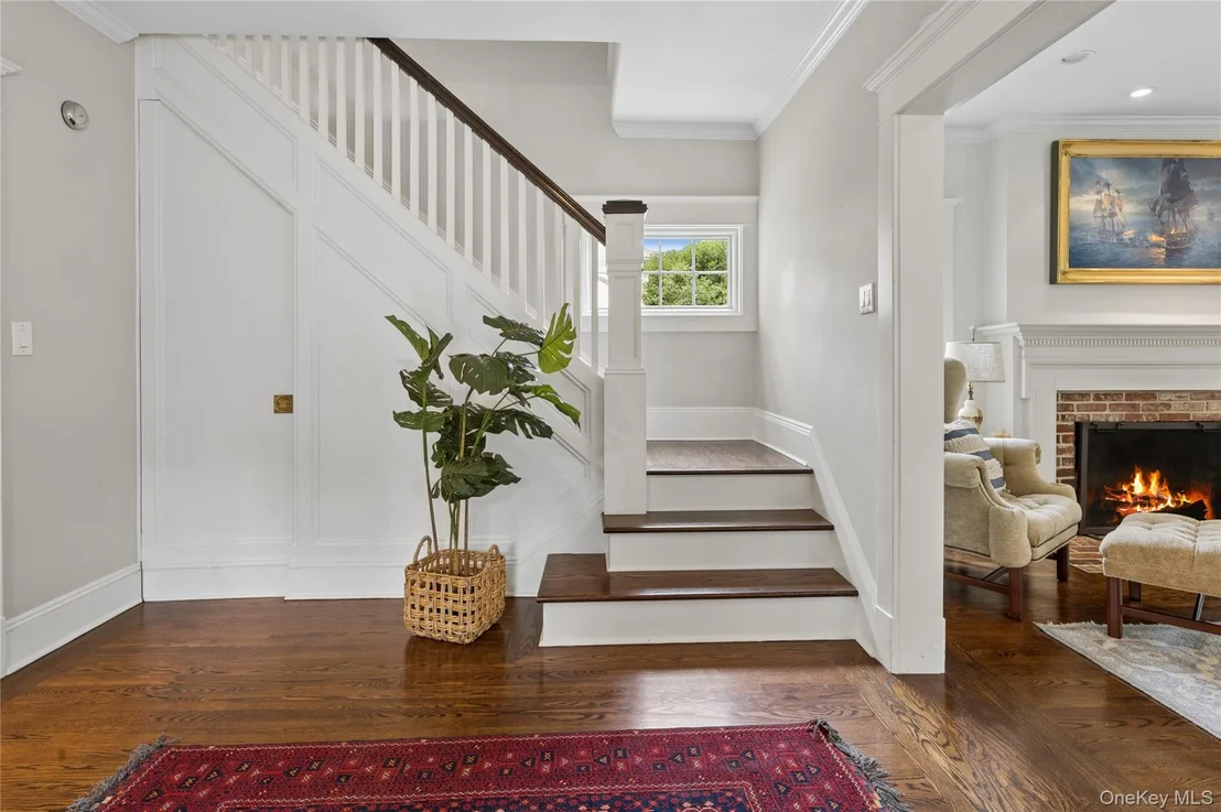 Photo of 347 Highbrook Avenue