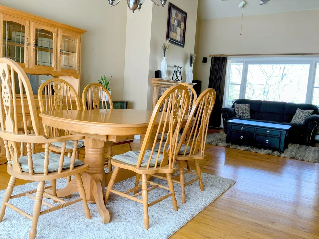 Photo of 8 Rolling Woods Lane