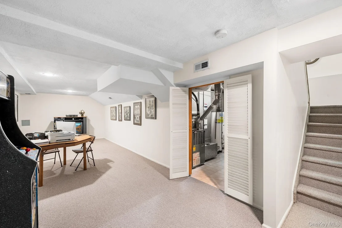 Photo of 1 Spruce Lane