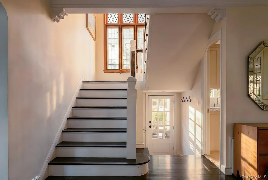 Photo of 4 Laurel Avenue
