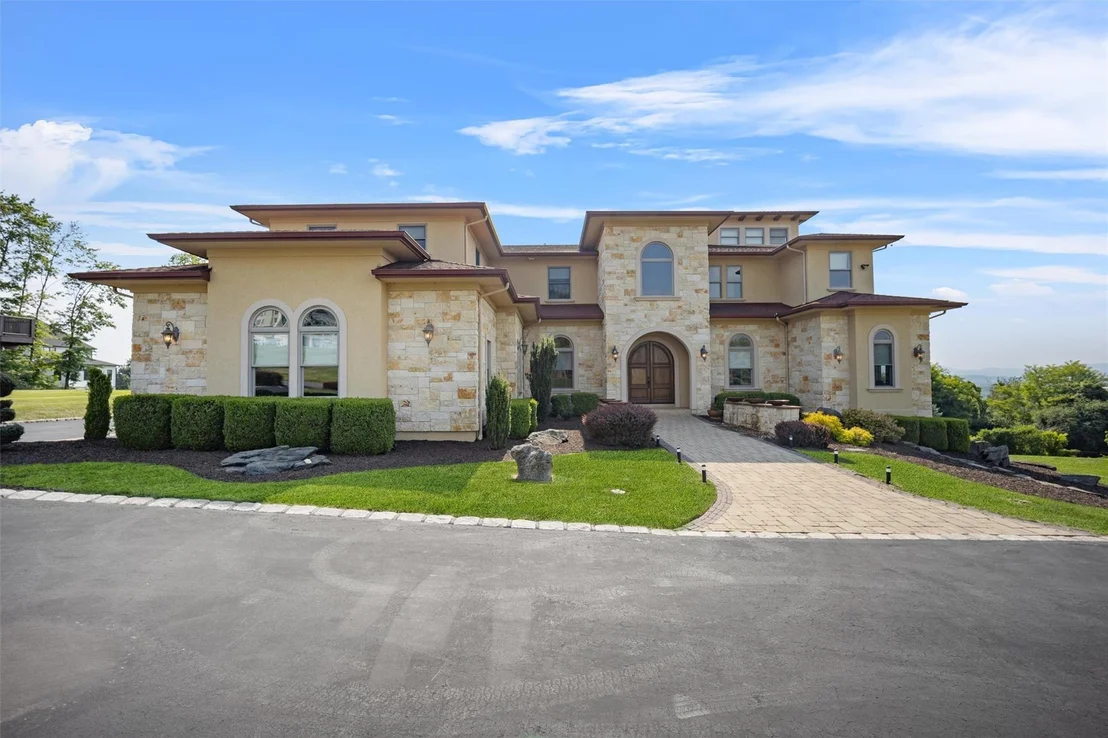 Photo of 18 Carmel Heights