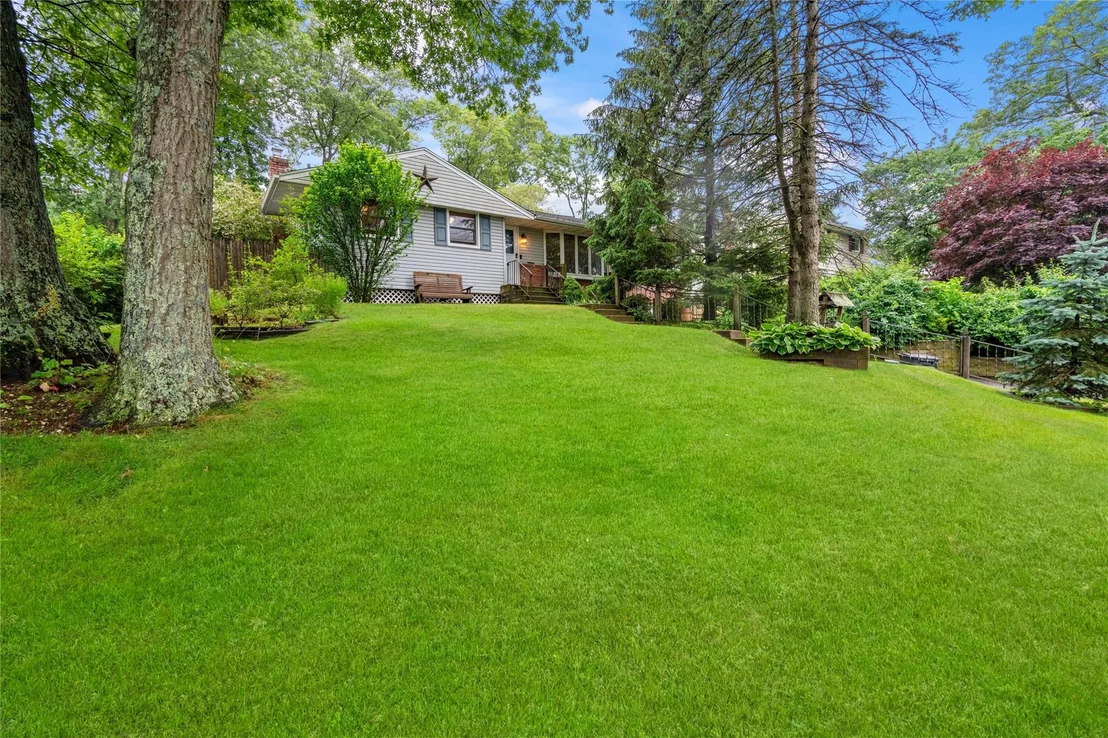Photo of 18 Robin Drive