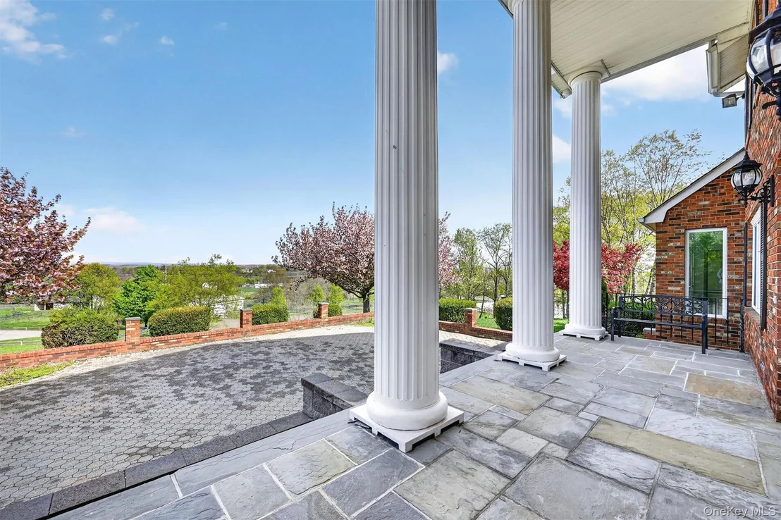 Photo of 285 Hill Road