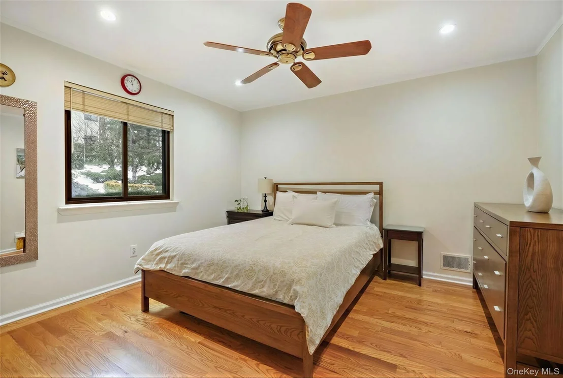 Photo of 8 Talcott Road