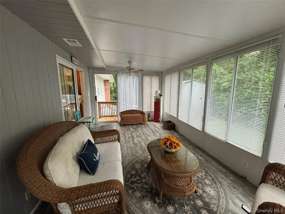 Photo of 72 Fanning Boulevard