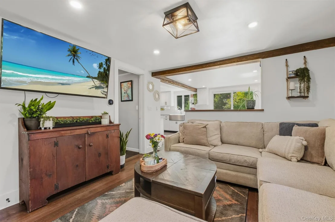 Photo of 136 Bundy Hill Road