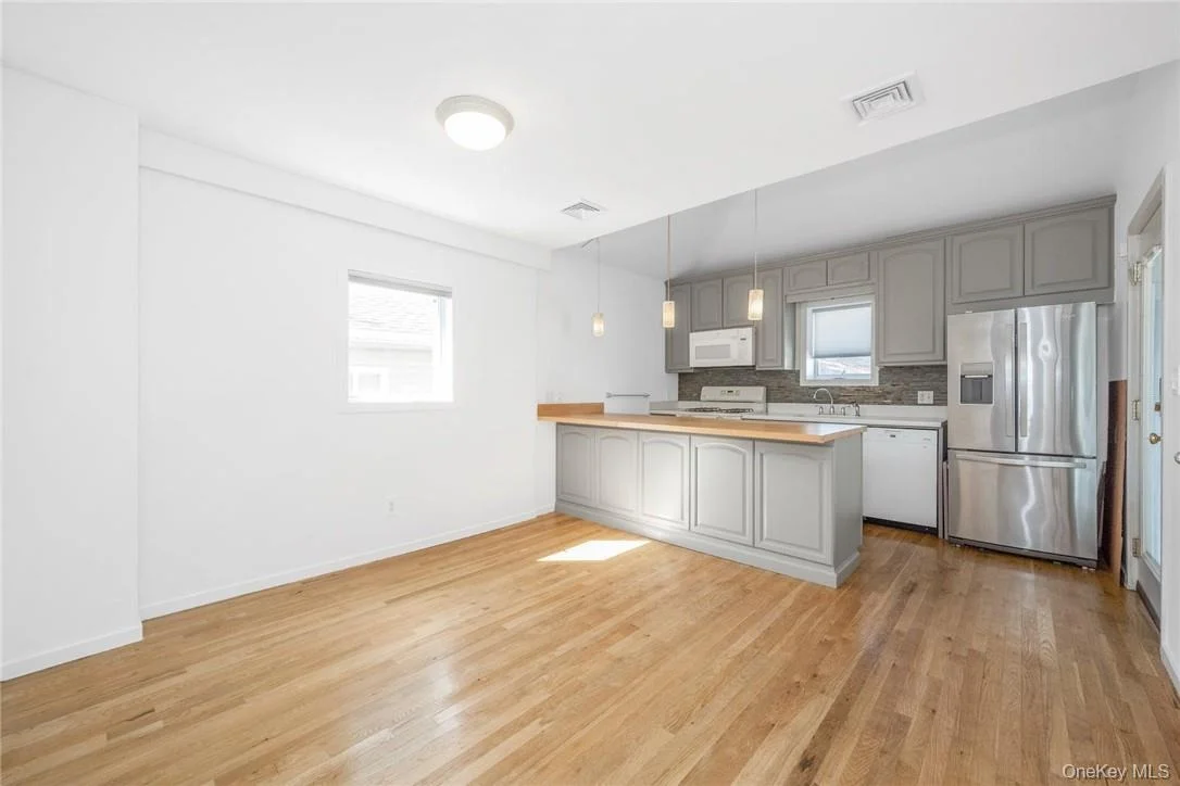 Photo of Unit D at 178D Edgewater Park