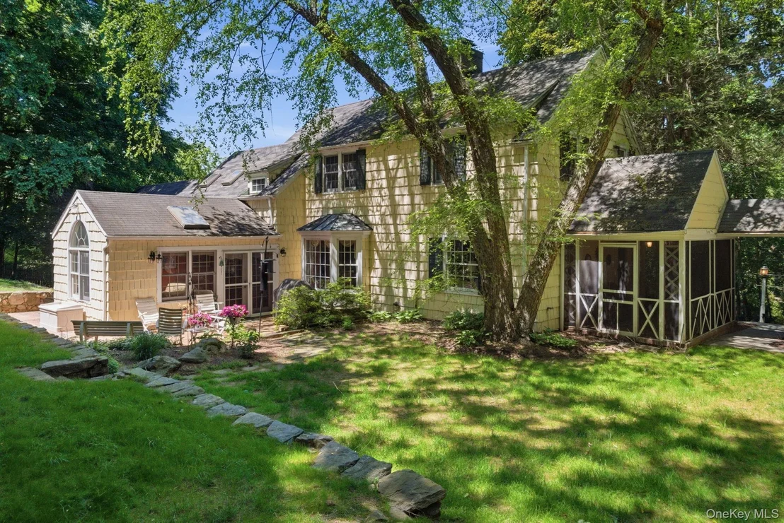Photo of 2 Turner Drive