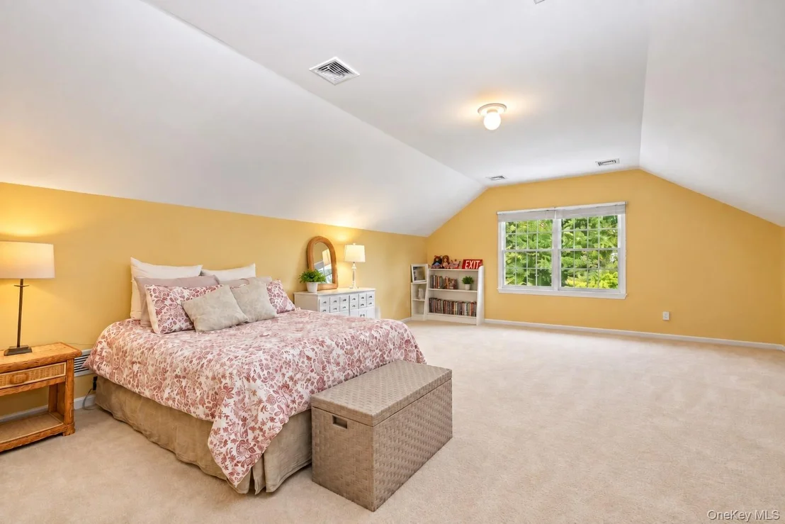 Photo of 20 Parkview Circle