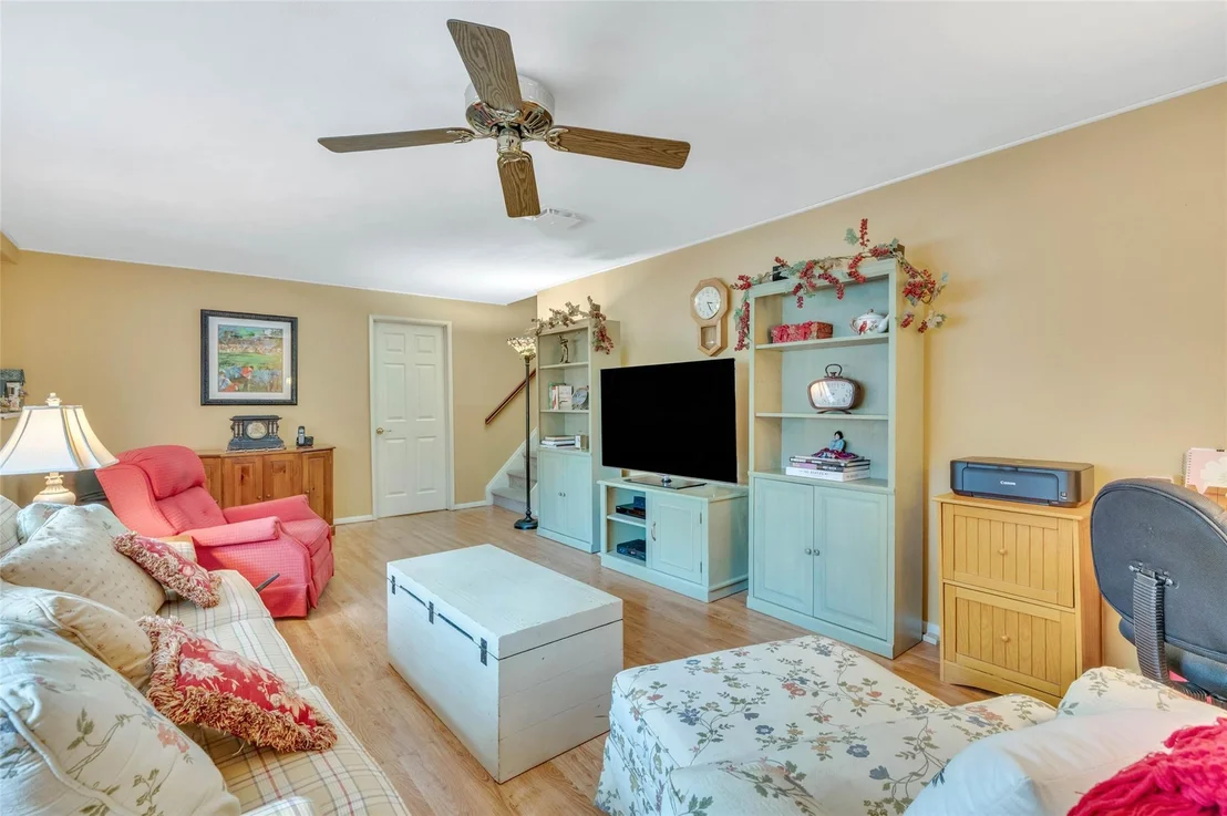 Photo of 15 Peony Lane