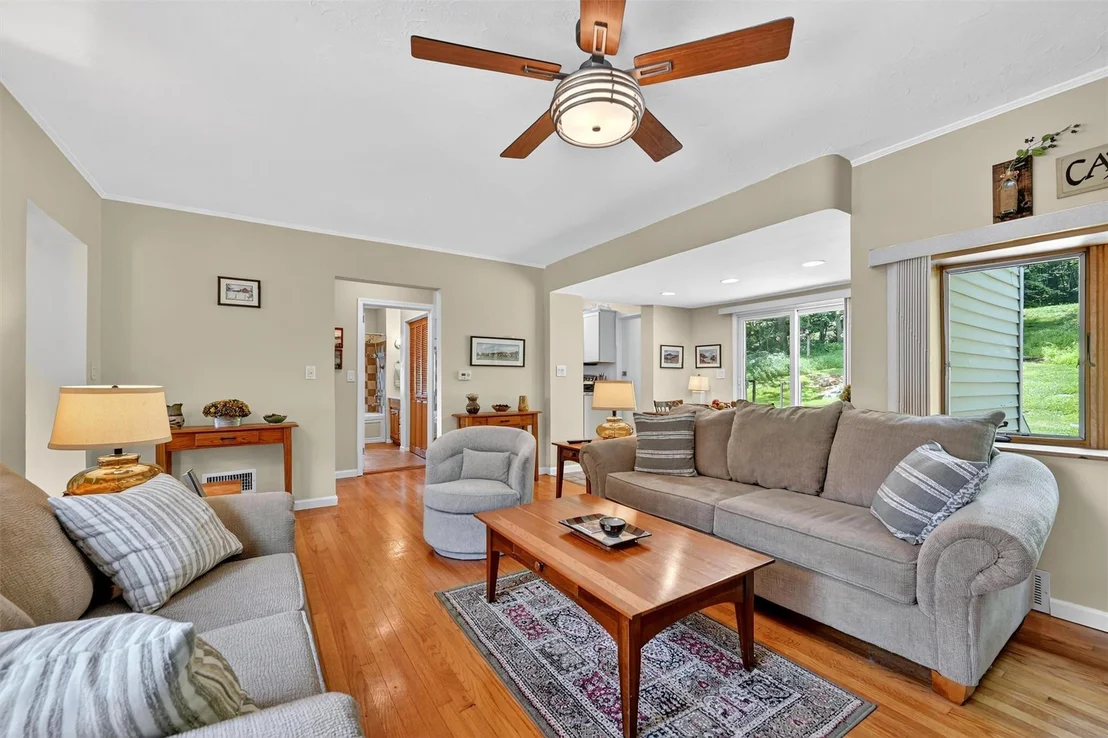 Photo of 299 Riley Road