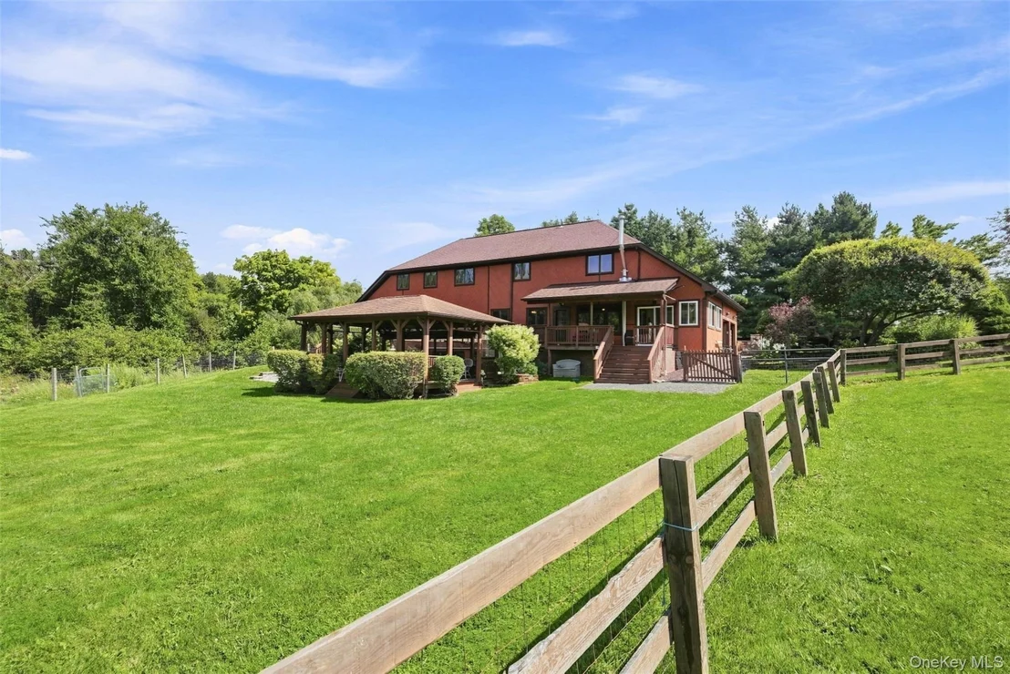 Photo of 289 Pine Grove Road