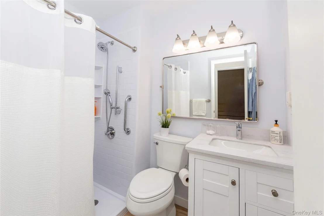 Photo of 21 Overlook Drive