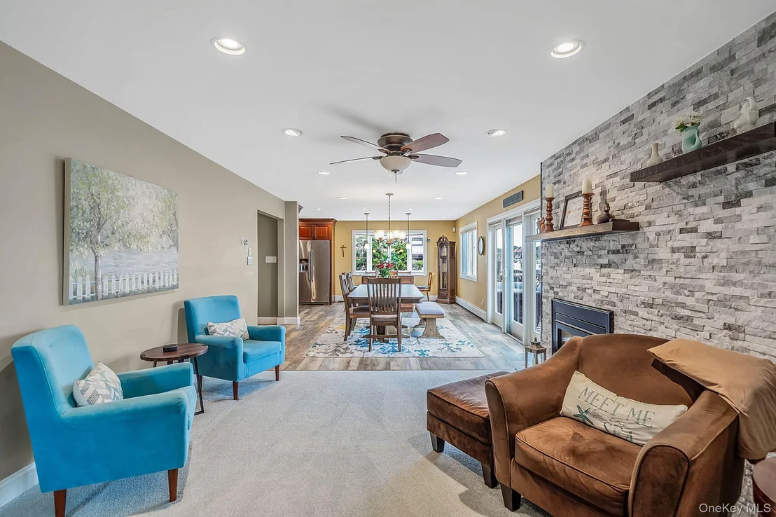 Photo of 131 Crystal Beach Boulevard