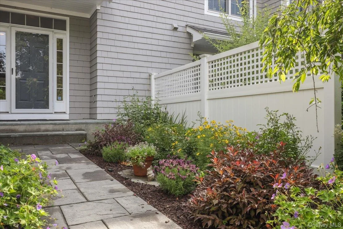 Photo of 18 Brookview Drive