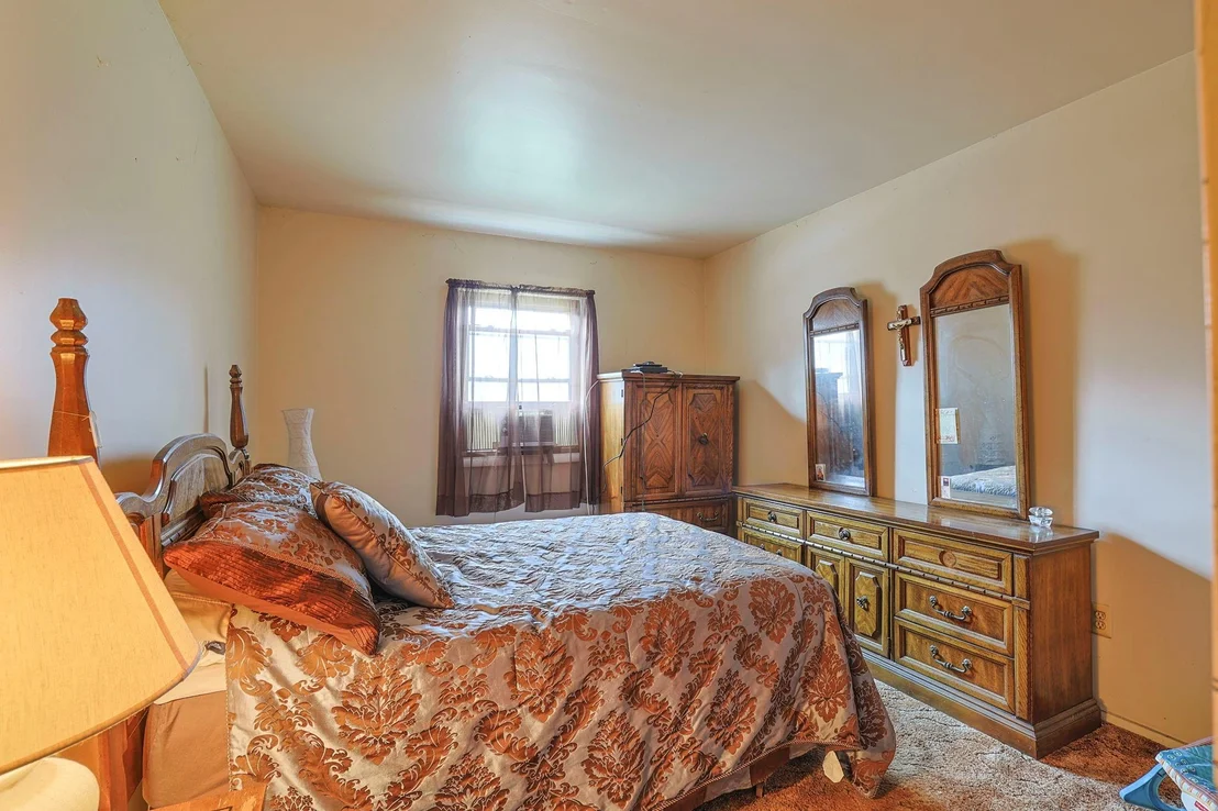 Photo of 73 Pine Avenue