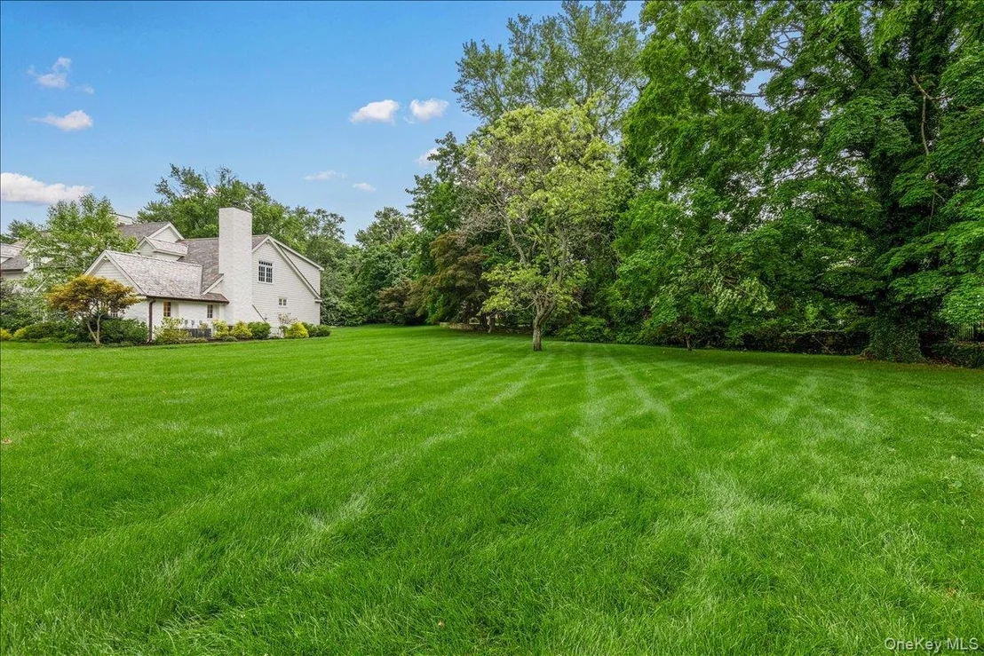 Photo of 127 Rye Ridge Road