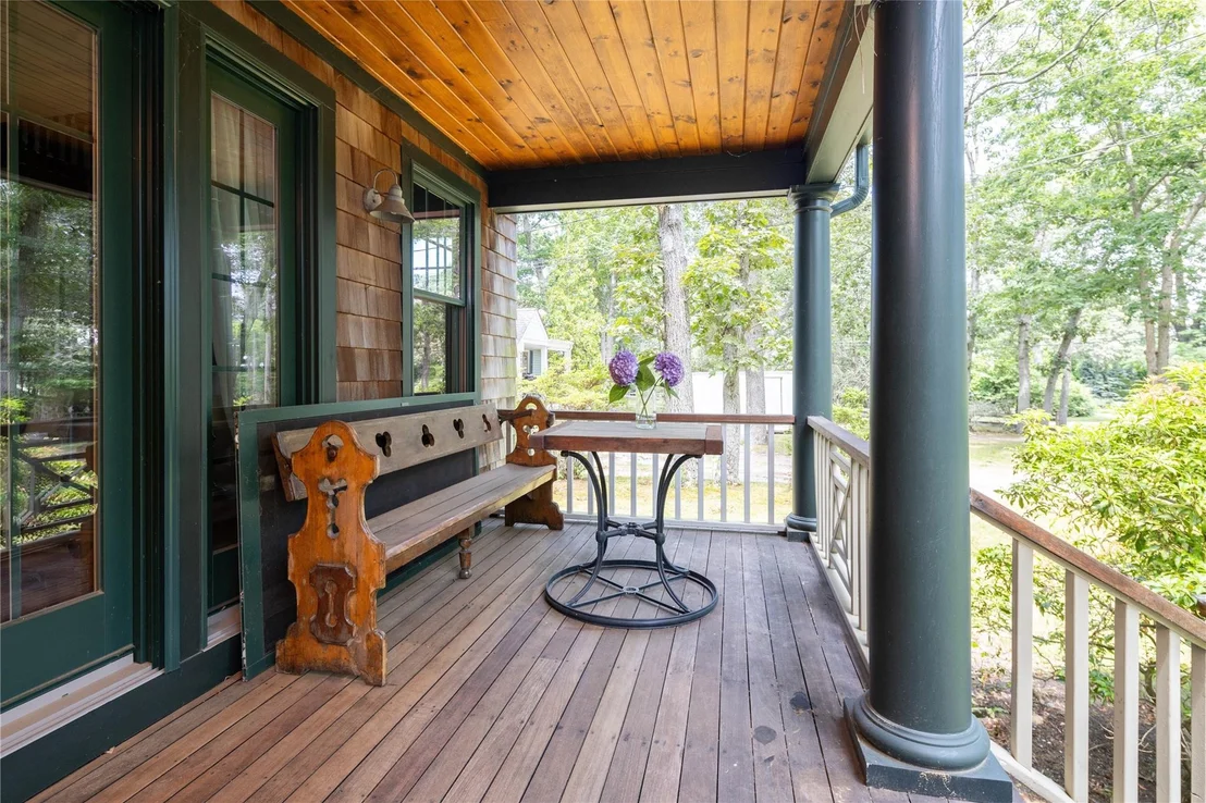 Photo of 2860 Pine Tree Road