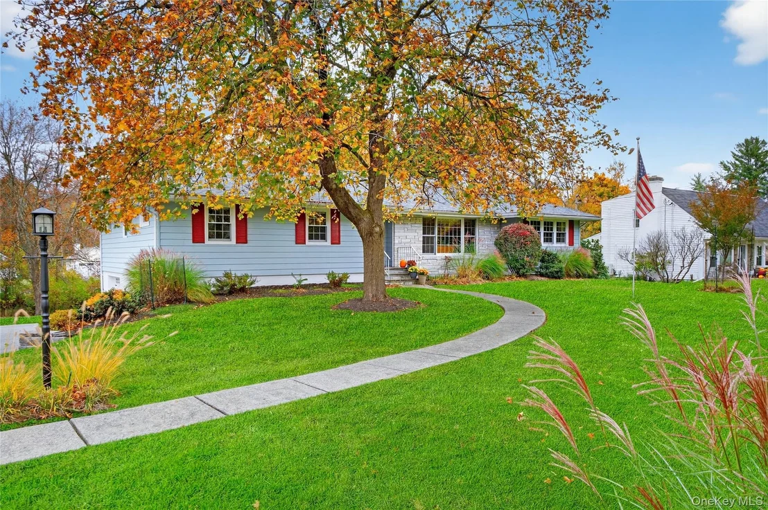 Photo of 69 Round Hill Road