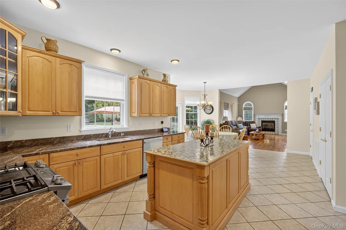 Photo of 14 Meadow Crest Drive
