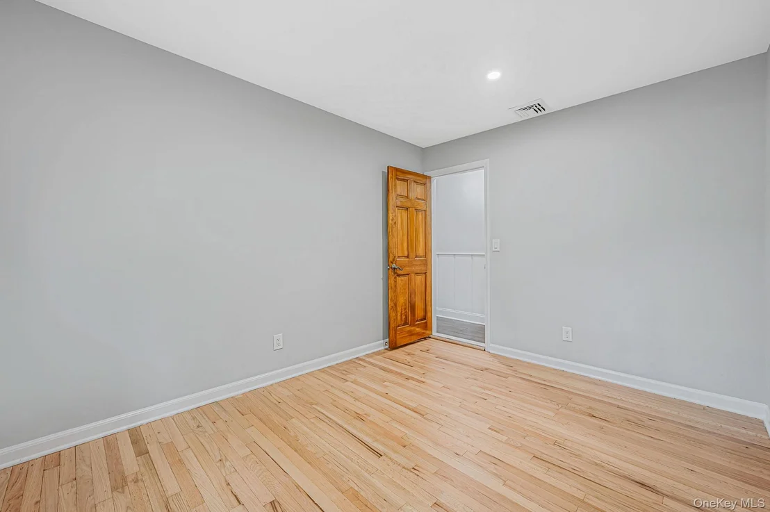 Photo of 194 Phyllis Drive