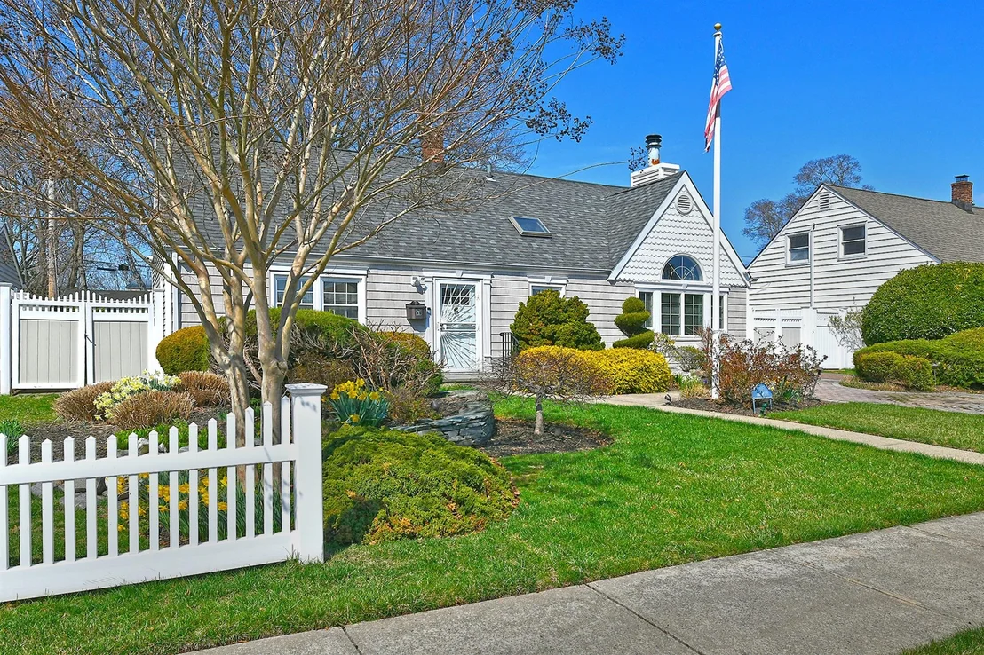 Photo of 65 Meadow Lane