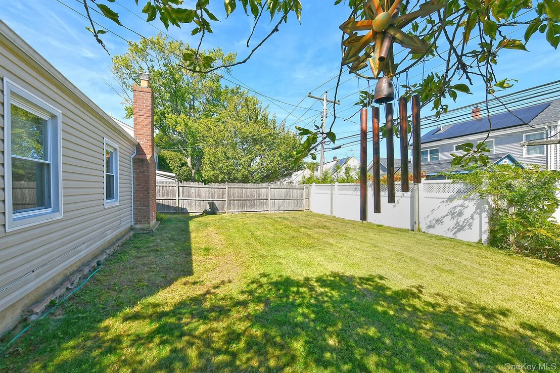 Photo of 69 Schoolhouse Road