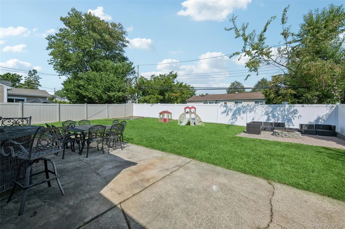 Photo of 12 Lillian Lane