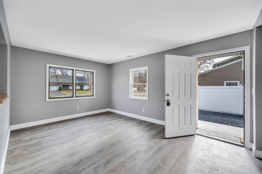 Photo of 145 Sequoia Drive