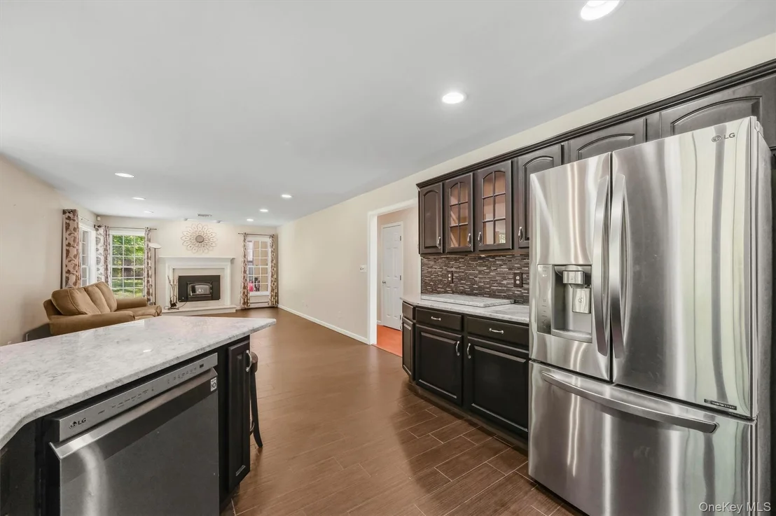 Photo of 32 Robinson Lane
