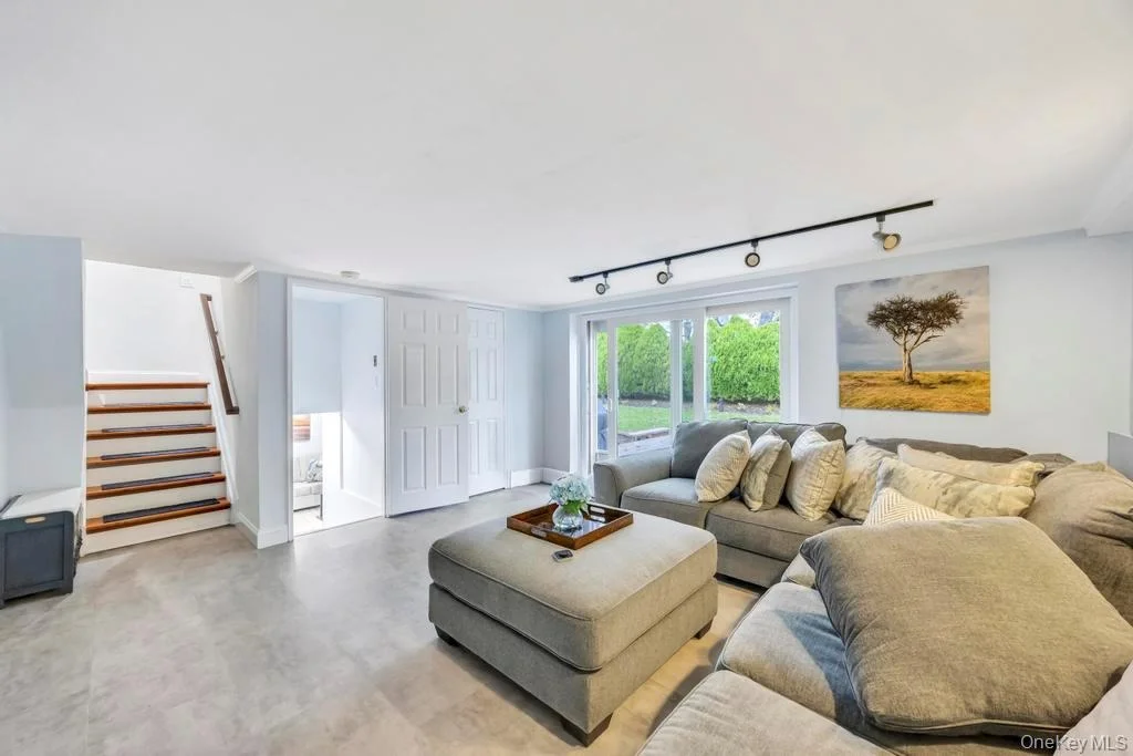 Photo of 24 Glenwood Road