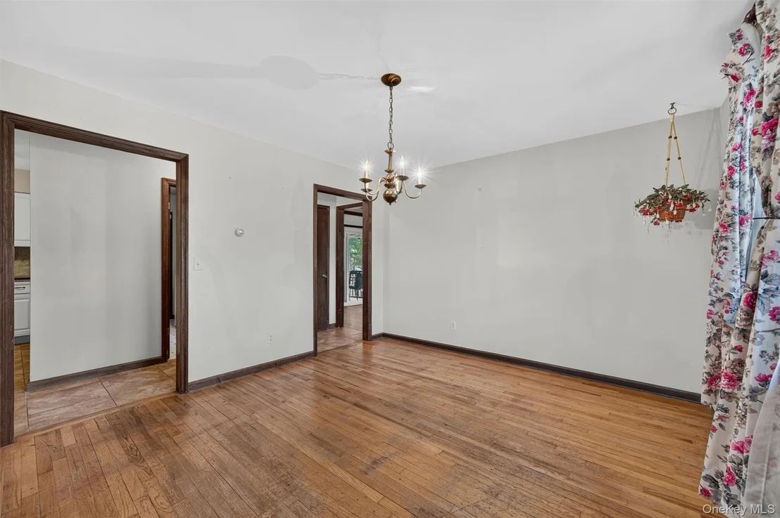 Photo of 33 Winchester Drive