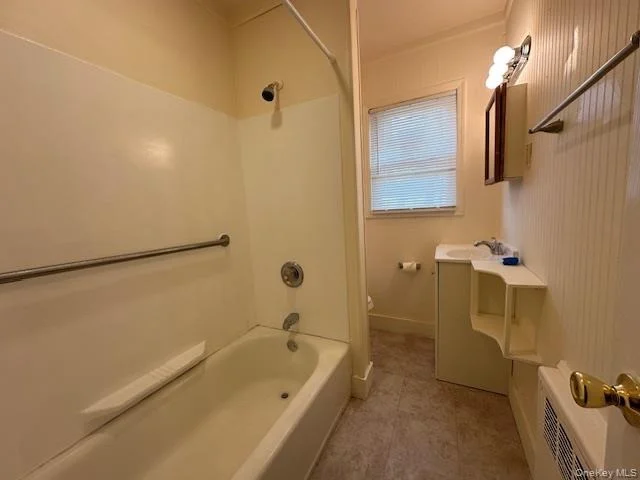 Photo of 159 Forest Road E
