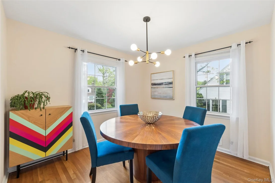 Photo of 304 Boulevard