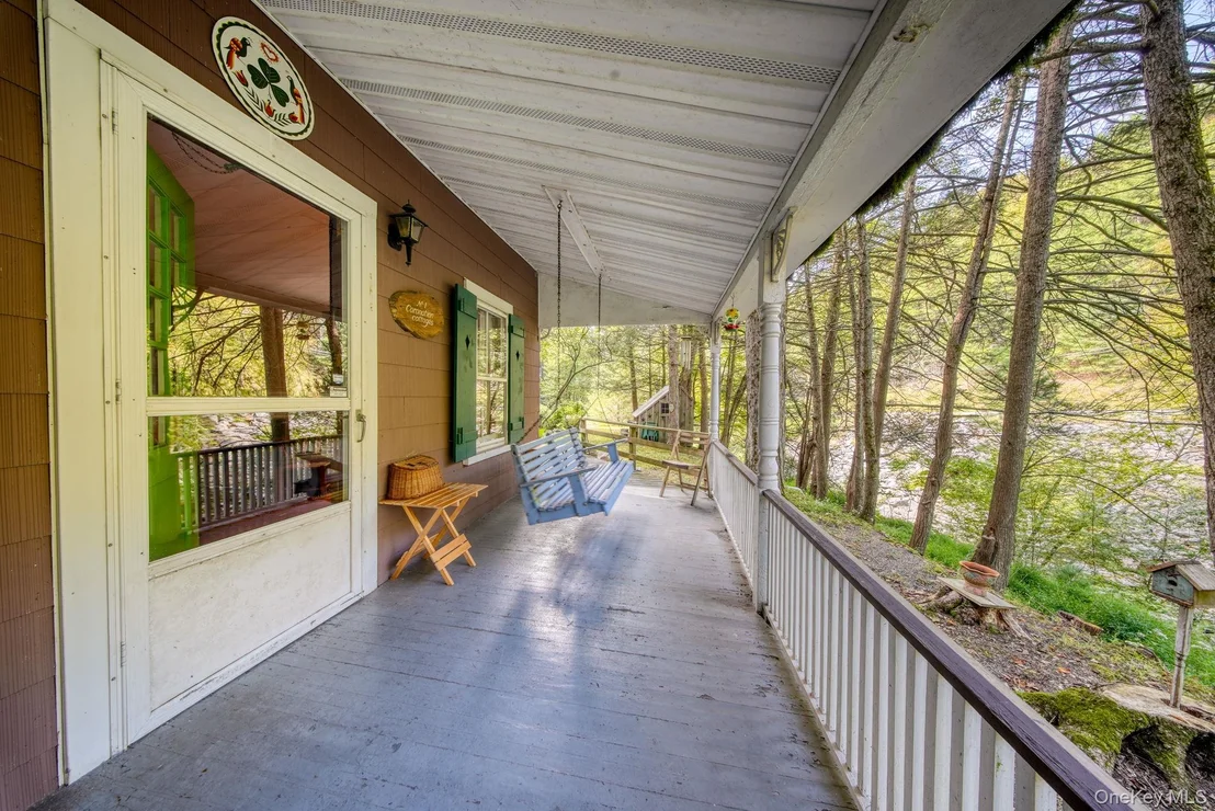 Photo of 2 Shingle Kill Court