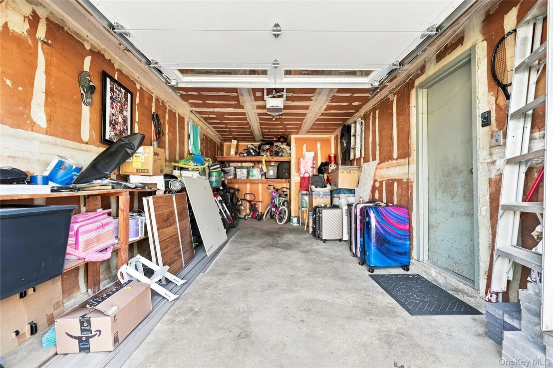 Photo of 614 Pine Lane